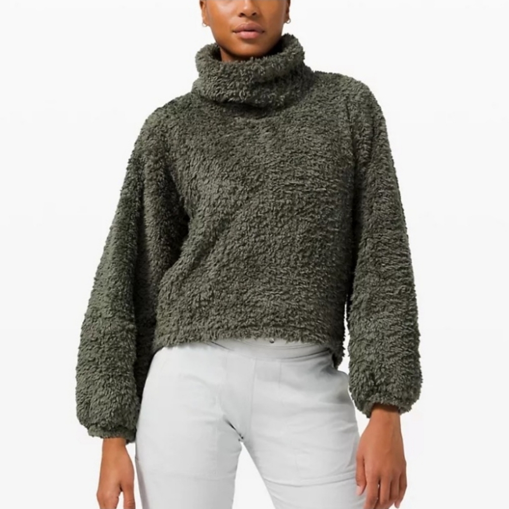 LULULEMON Warm Restore Sherpa Fleece Pullover in Army Green Size M/L - Picture 1 of 12